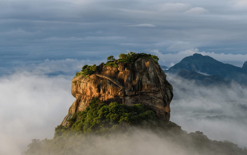 From Bentota: Sigiriya and Dambulla Day Trip and Safari - Dambulla’s cave temples and the Golden Temple