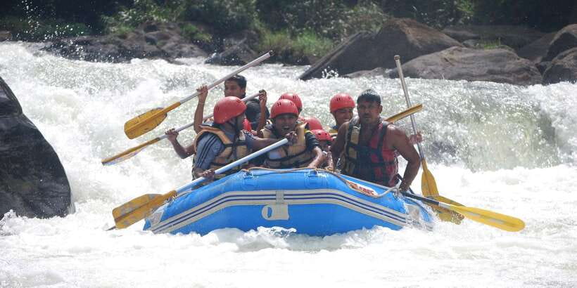 From Colombo: Adventure water Rafting In Kitulgala Day tour - Five kilometers of rafting in Kitulgala