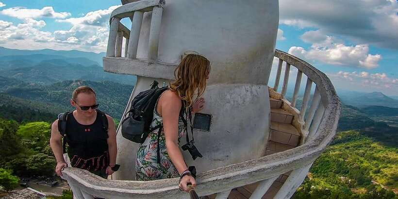 From Colombo: Ambuluwawa Tower and Pinnawala Day Trip - Reaching Ambuluwawa Tower after leaving Colombo