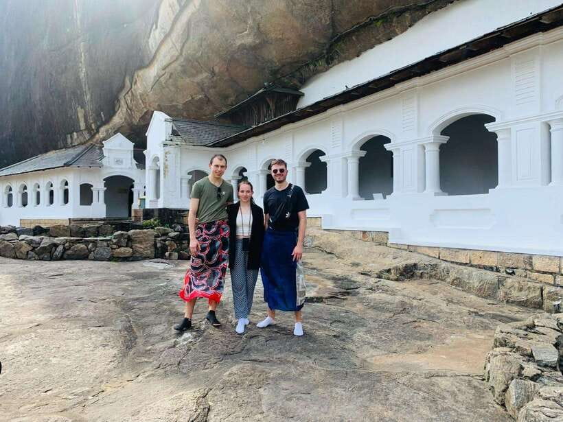 From Colombo: Dambulla and Pidurangala Rock climb Day Trip - Who should choose this day trip?