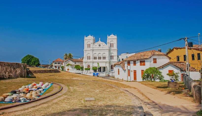 From Colombo: Galle, Bentota Coastal Highlights Private Tour - Ambalangoda masks and the value of a craft stop