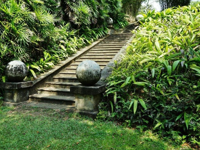 From Colombo/ Negombo: Lunuganga & Brief Garden Odyssey - The private format and the guide