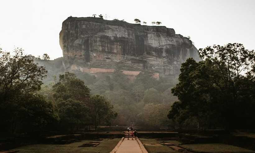 From Colombo: Sigiriya Rock Sunrise Climb with Dambulla … - Dambulla’s painted caves and Buddha images