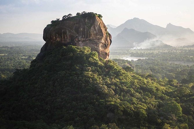 From Colombo to Sigiriya Fortress, Dambulla & Minneriya Safari - What the private car adds to a 12-hour itinerary