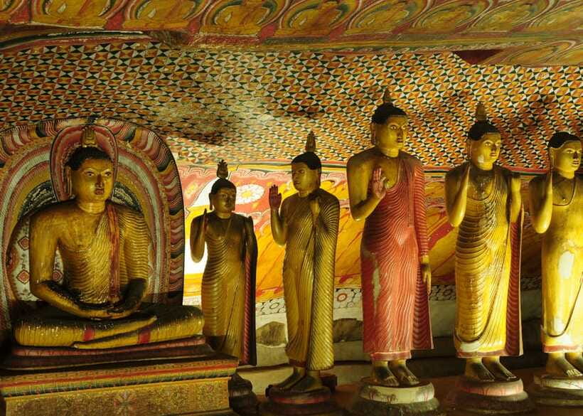 From Colombo to Yala 6-Day Private Trip with 21-Sites - Day 4: The four-hour train to Nuwara Eliya