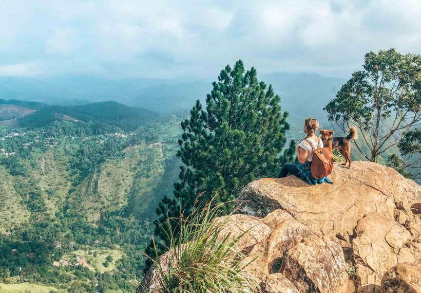 From Galle/Hikkaduwa/Mirissa: Day Trip to Experience Ella - Buduruwagala’s quiet stone figures