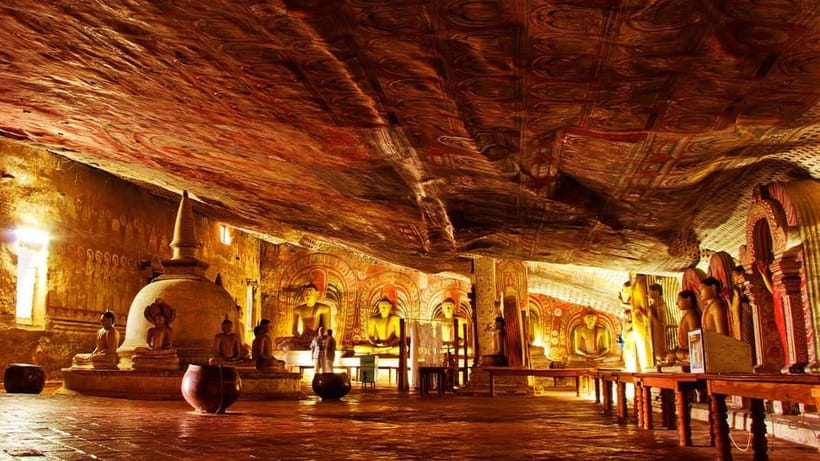 From Habarana: Dumbulla Cave & Sigiriya Fortress Tour - Sigiriya Rock Fortress and the climb through royal ruins
