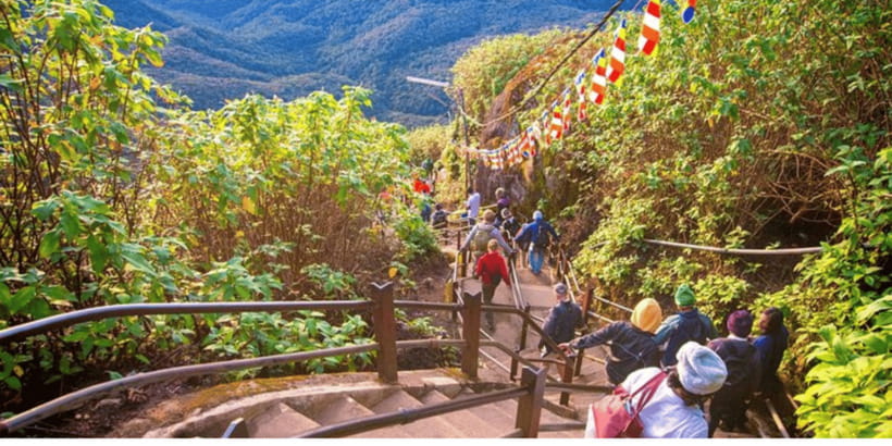 From Kandy: Adams Peak Guided hike via Peak Wilderness - The best season for this particular climb