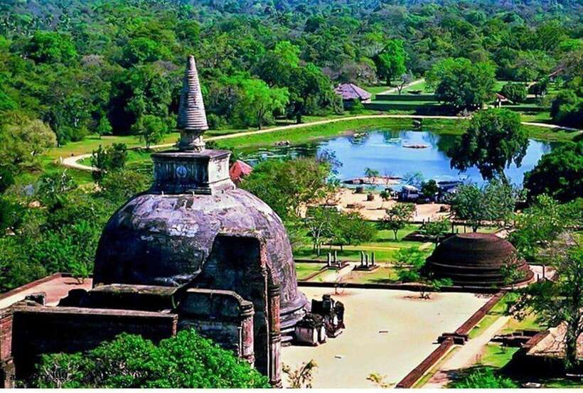 From Kandy: All Inclusive Sigiriya and Polonnaruwa Day Trip - Polonnaruwa from 9:30 am: a city of royal ruins
