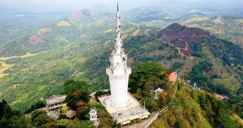 From Kandy: Nuwara Eliya Tour via Ambuluwawa [Private Tour] - Ambuluwawa Tower and the 360-degree mountain view