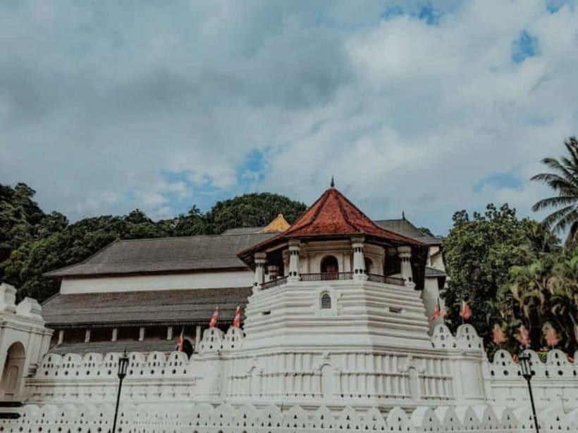 From : Kandy, Sigiriya, Dambulla Guided Day Tours for 2 Days - Key points to know before booking
