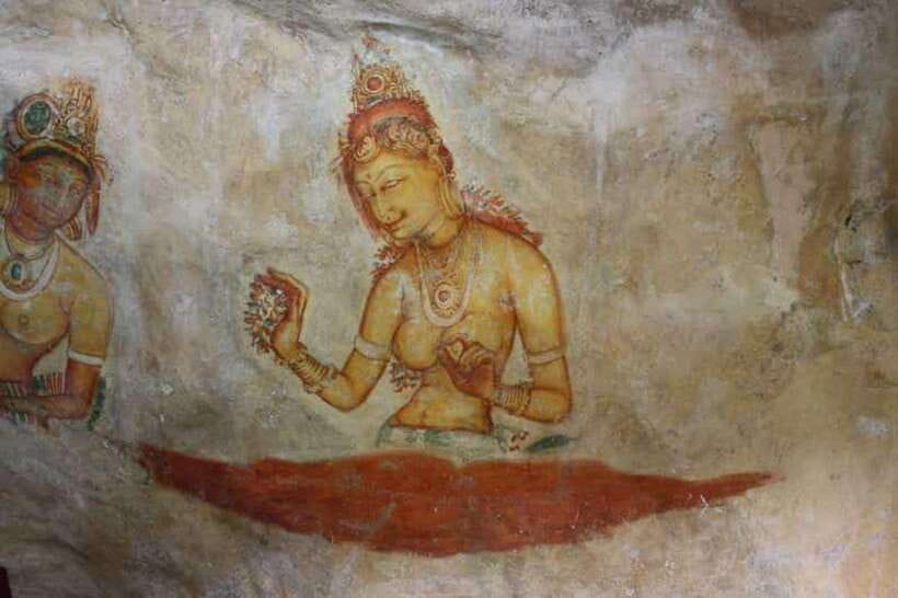From Kandy: Sigiriya Guided Tuk-Tuk Tour - Spice gardens, wood carving, and the commercial stops