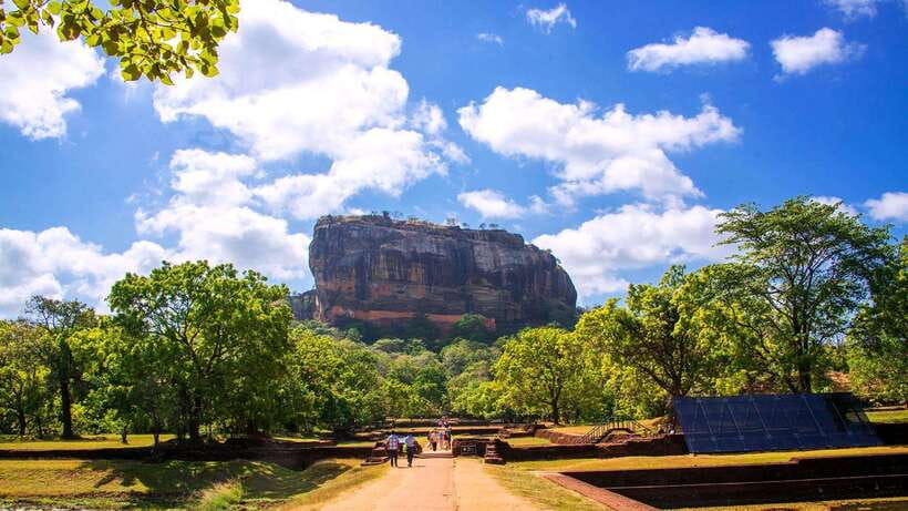 From Kandy: Sigiriya Rock & Dambulla Cave Temple by Car Tour - Lunch and the real cost of the day