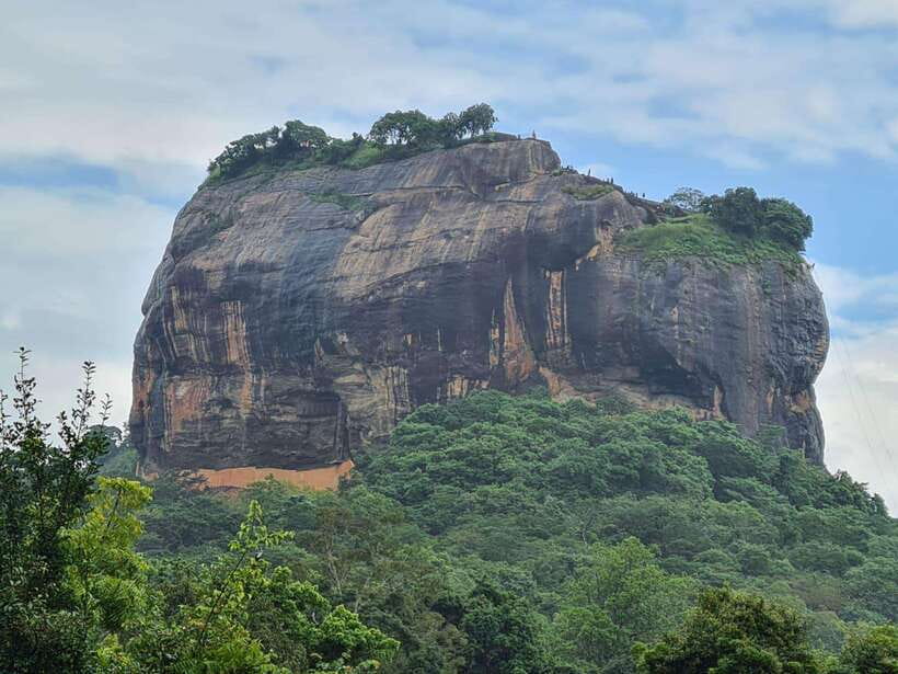 From Kandy: Sigiriya Rock Dambulla & Minneriya Jeep Safari - Leaving Kandy for Dambulla