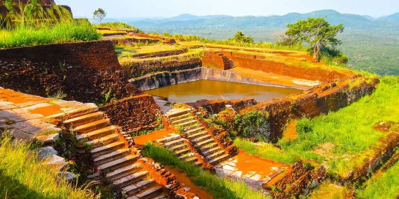 From Negombo: Sigiriya and Dambulla Day Trip and Safari - Breakfast at Kurunegala around 8:30 AM