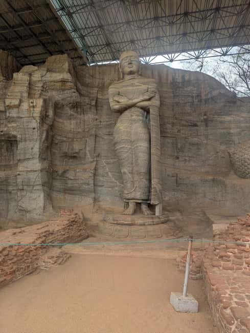 From Sigiriya:Polonnaruwa Day Tour with Farmers lunch - Key points to know before booking