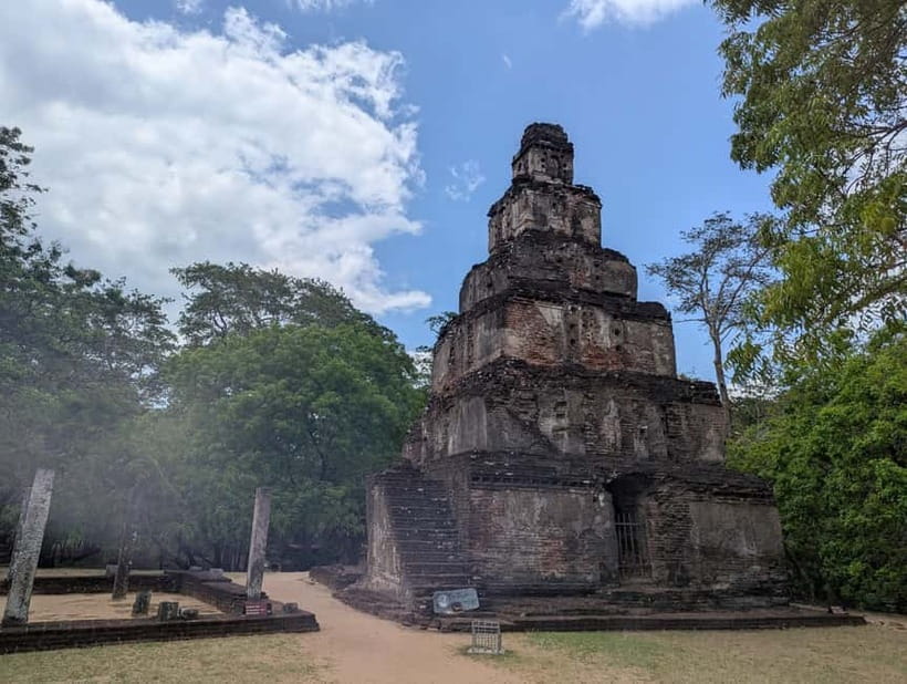 From Sigiriya:Polonnaruwa Day Tour with Farmers lunch - The farmers lunch is the real highlight
