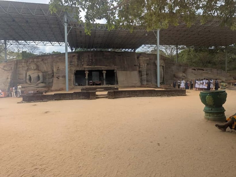 From Sigiriya:Polonnaruwa Day Tour with Farmers lunch - What the $58 price really covers