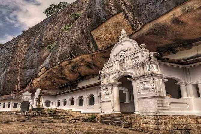 From Sigiriya to Kandy Transfer by Private Comfortable Car - The drivers are a major part of the value