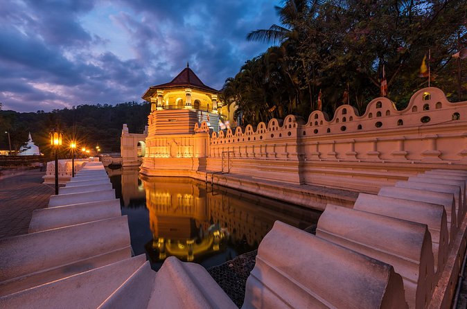 From Sigiriya to Kandy Transfer by Private Comfortable Car - Is $33 per person good value?