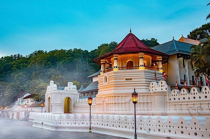 From Sigiriya to Kandy Transfer by Private Comfortable Car - Booking details worth keeping simple