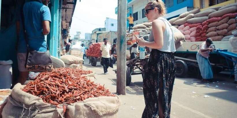 Full Day Custom Colombo City Tour from Colombo Harbor - Gangaramaya Temple and respectful sightseeing