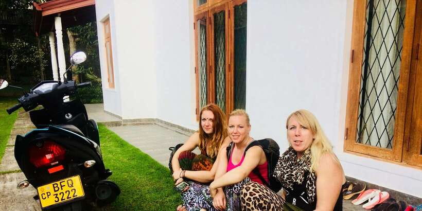 Full Day Tuk Tuk Tour – Explore Kandy with Local Expert - Batik, wood carving, and local jewelry