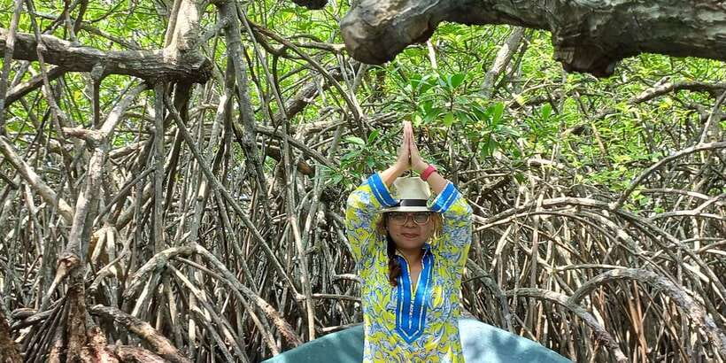 Galle and Bentota Day-Tour From Colombo - The Madu River boat safari and Cinnamon Island
