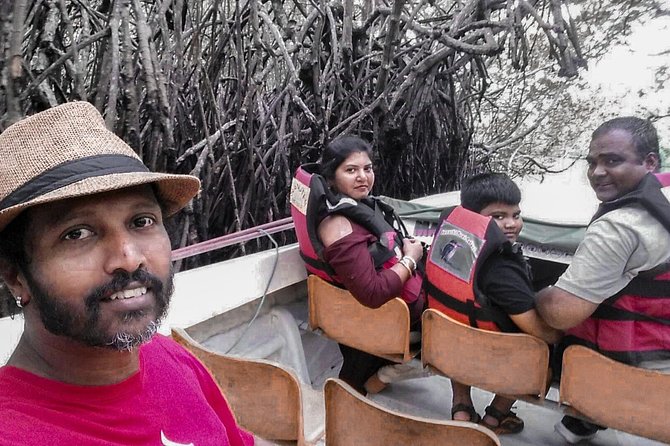 Galle, Bentota, Maadu River Curd at Sunset Day Trip from Colombo - Madu River: an hour in mangrove backwaters