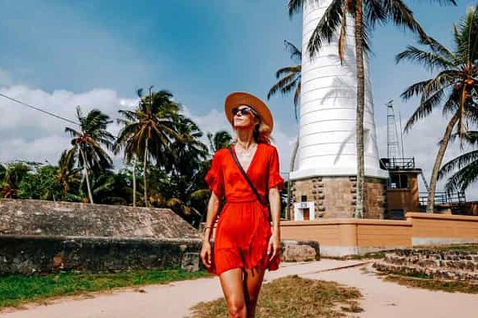 Galle City Sightseeing Tour by Tuk Tuk - The Old Dutch Market and historic rock temple