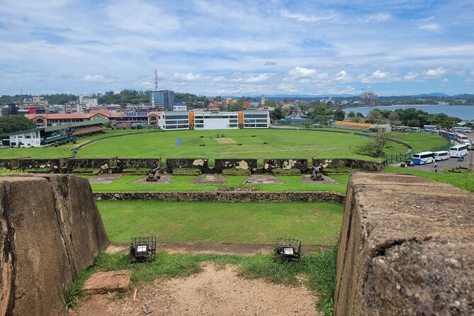 Galle Day Tour with River Safari, Tea Plantation & Sea Turtle - Buddhist temple and the small gemstone showroom