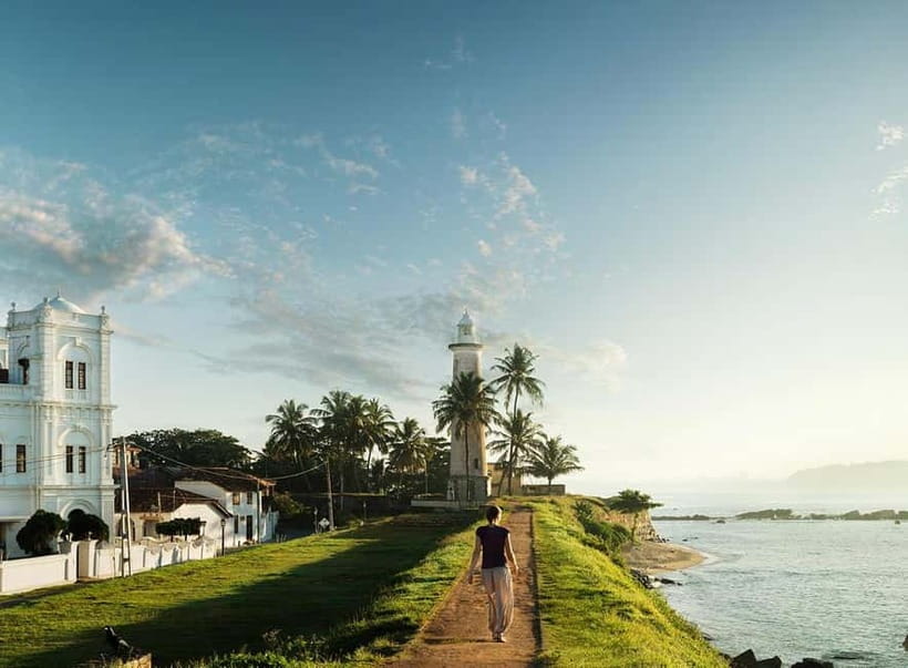 Galle Fort, Bentota, Hikkaduwa Beach: Day Tour from Colombo - Kalutara Bodhiya brings a spiritual opening