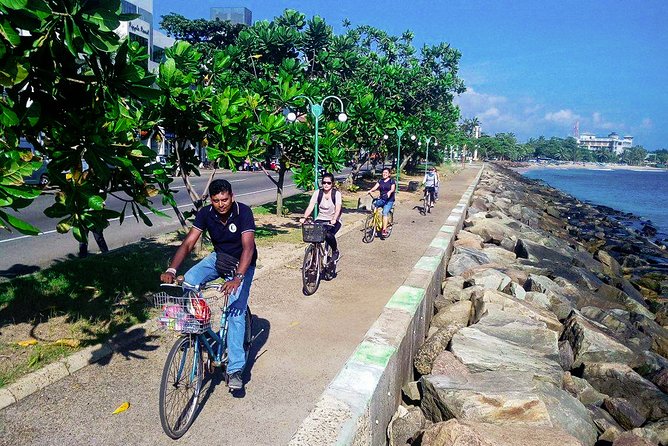 Galle Fort by Bicycle from Galle - Meeting at the Bank of Ceylon on Lighthouse Street