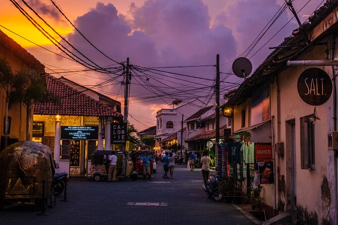 Galle Fort Walk with a Local - Tea, king coconut, and local recommendations