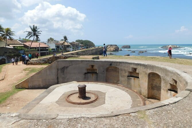 Galle Fort Walk with Glamorous Stories - Dutch Hospital food stops and a fort still in use