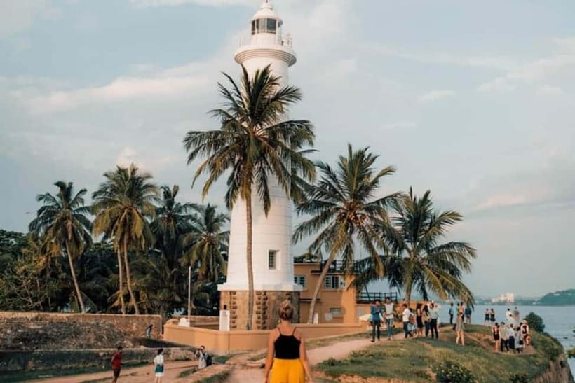 Galle Fortt Guided Walking Tour with a Local - Walking the ramparts and visiting the bastions