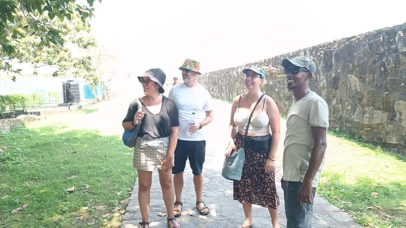 Galle Fortt Guided Walking Tour with a Local - Narrow streets and a colonial house over 250 years old