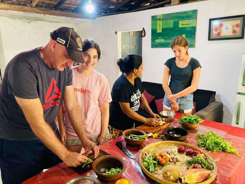 Galle: Traditional Sri Lankan Cooking Class - Booking details worth noting