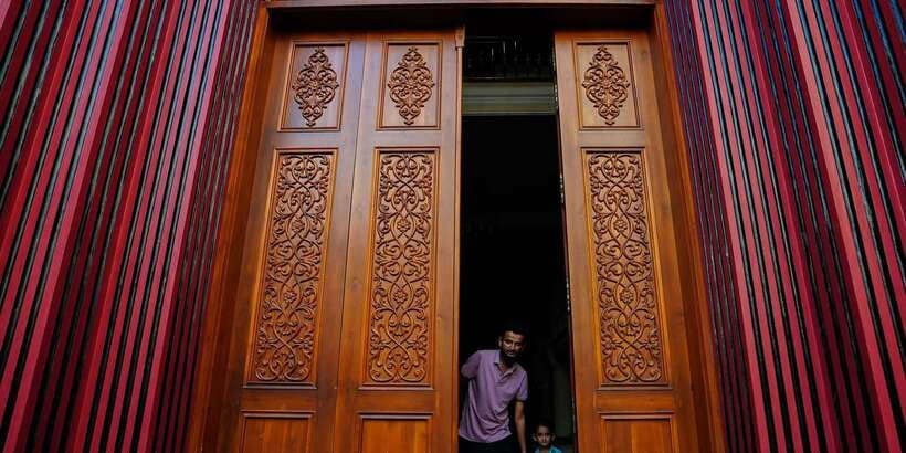 Glimpse of Colombo Walking Tour - From the Red Mosque to Sri Muththu Mari Amman Hindu Temple