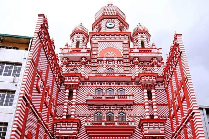Highlights Colombo Day Tour with Afternoon High Tea in Kingsbury Hotel - Gangaramaya Temple: a compact introduction to Colombo’s Buddhist culture