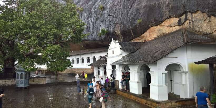 Kandy: City Highlights and Ramboda Waterfall Trip - Wood carving and Kandyan craft