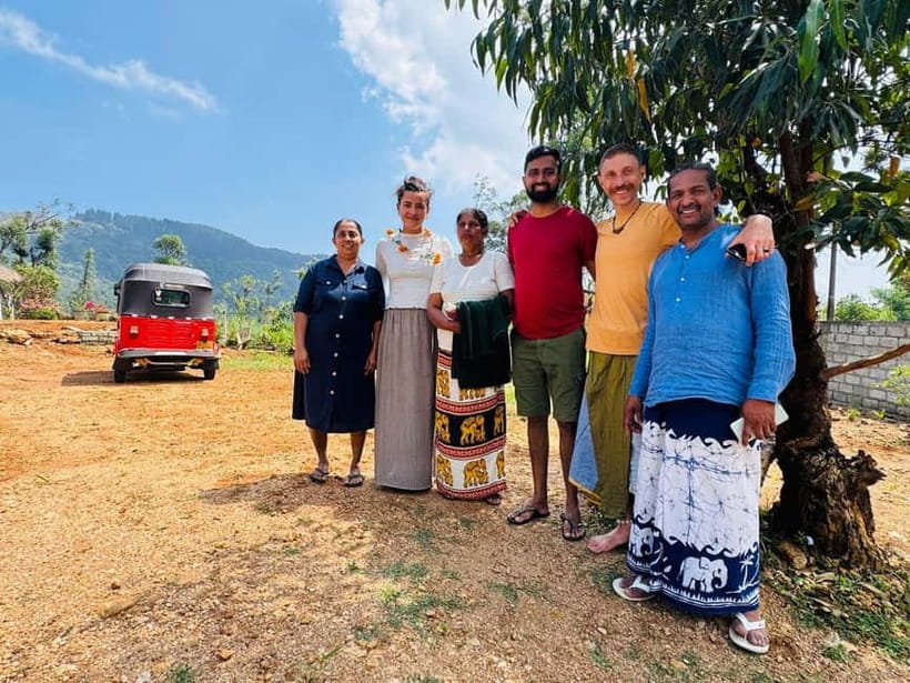 Kandy: City Privat Guide Day Tour By Tuk Tuk - What Lesley adds to the day