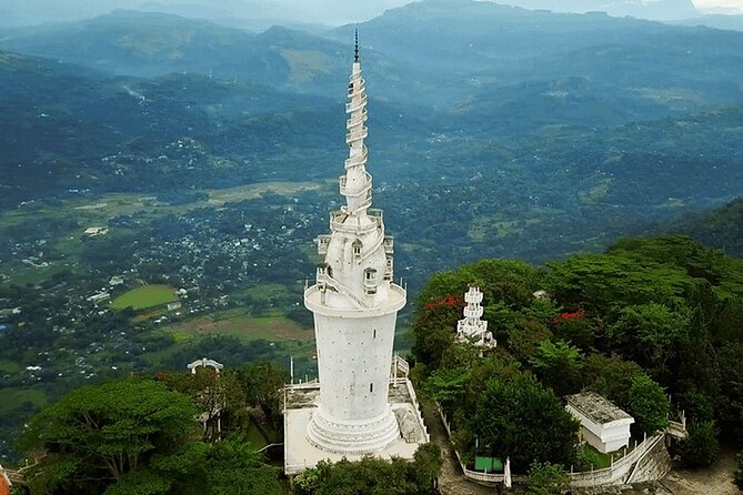 Kandy City Sightseeing and Ambuluwawa Tower by Tuk Tuk Tour - Key points at a glance