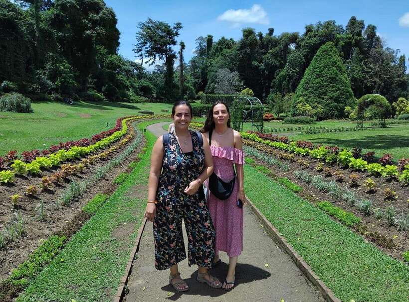 Kandy City Tour by Tuk Tuk with hotel Pickup and Dropoff - Is $2 really good value?