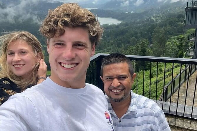 Kandy City Tour in a TukTuk - What the Kandy tuk-tuk day is really like