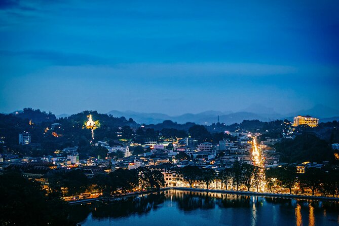 Kandy Day Trip: Colombo, Negombo, Bentota and Kalutara - The Temple of the Sacred Tooth Relic in 30 minutes