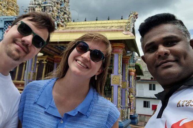 Kandy Heritage City Tour by tuktuk - The one-hour spice walk