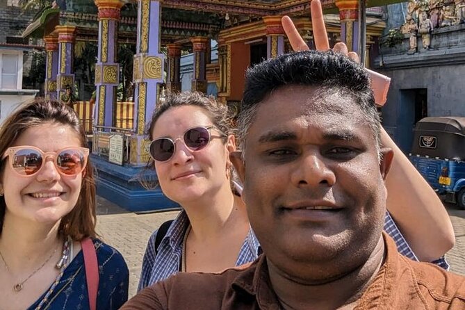 Kandy Heritage City Tour by tuktuk - Kandy View Point and the lake