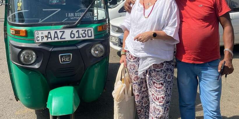 Kandy: Private City Highlights Guided Tour by Tuk-Tuk - Why a tuk-tuk works well in Kandy