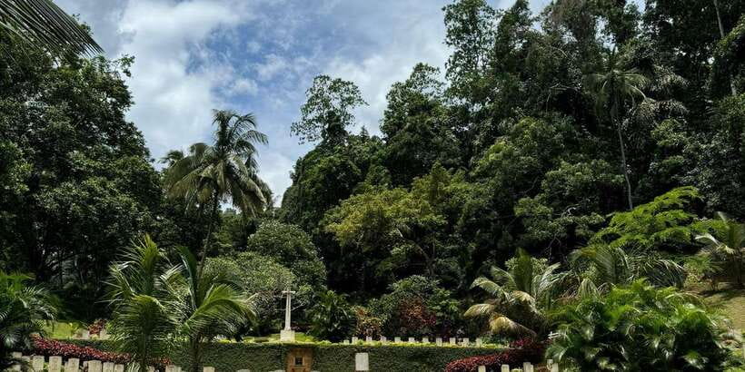 Kandy: Private Guided Tour with Local Highlights by Tuk Tuk - Why a tuk tuk works well in Kandy